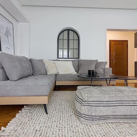 A Unique Apartment In The Historical Center-3Bds Athena Bagian luar foto