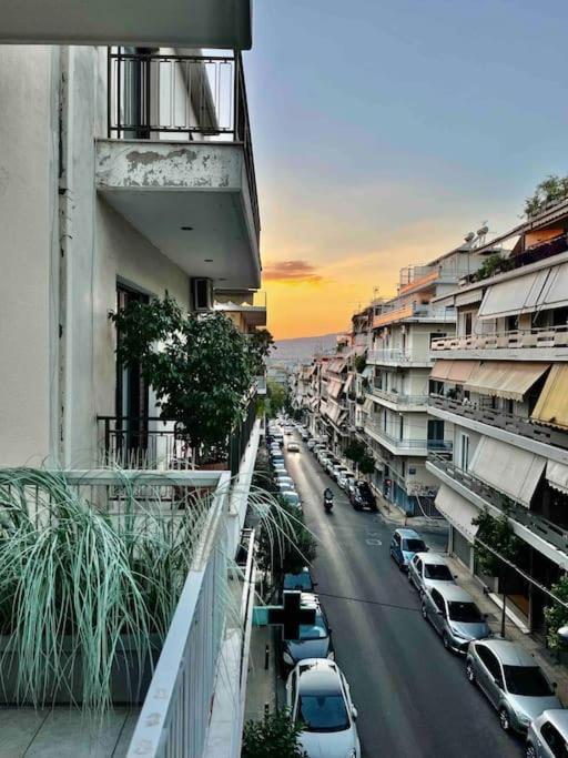 A Unique Apartment In The Historical Center-3Bds Athena Bagian luar foto